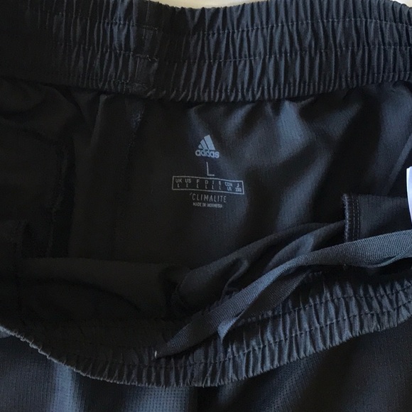 addidas shorts - Picture 4 of 6